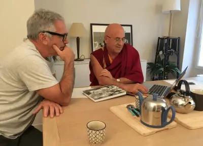 Les rencontres controversées entre Jeffrey Epstein et Matthieu Ricard révélées