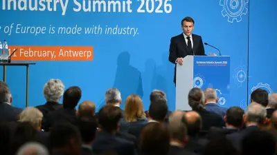 Macron réitère son appel à une dette commune européenne pour rivaliser avec les États-Unis et la Chine