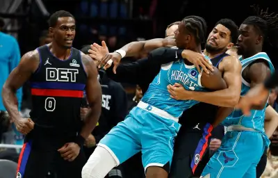 Nouvelle bagarre générale en NBA : les Pistons de Détroit impliqués dans un chaos au Spectrum Center