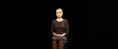 Sandrine Bonnaire incarne une meurtrière énigmatique dans “L’amante anglaise” à Alès