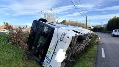 Un bus se renverse dans un fossé dans le Gard : aucun blessé, le véhicule était vide