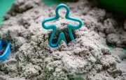 Alerte aux jouets en sable contaminés à l'amiante : la DGCCRF ordonne l'arrêt des ventes