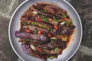 Aubergines sautées à l'ail : la recette idéale pour célébrer le Nouvel An chinois