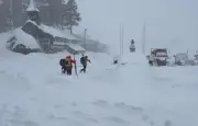 Avalanche meurtrière en Californie : dix skieurs disparus dans la Sierra Nevada