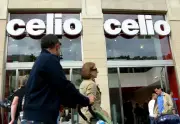 Celio fait son retour à Agen avec une nouveauté stratégique : une gamme femme