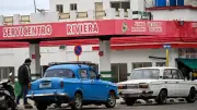 Crise du carburant à Cuba : les compagnies aériennes canadiennes suspendent leurs vols