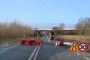Crue de la Dordogne : la route D2089 toujours fermée à Libourne, des déviations en place