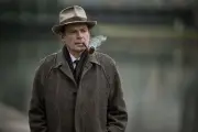 Denis Podalydès incarne Maigret dans une adaptation moderne et épurée