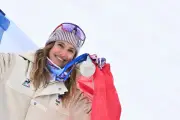 Emily Harrop, première Française médaillée olympique en ski-alpinisme à Bormio