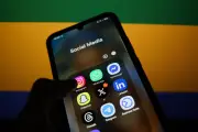 Gabon : suspension générale des réseaux sociaux pour « cohésion sociale »