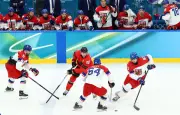 Hockey aux JO 2026 : un scandale d'arbitrage éclate lors du Canada-Tchéquie