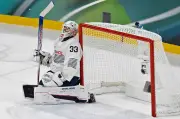Hockey sur glace : Les Bleus écrasés par le Canada, barrage pour les quarts