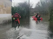 Inondations dans le Nord-Libournais : Sablons isolé, Coutras sous les eaux