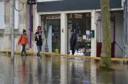 Inondations en Saintonge : l'Agglomération Saintes Grandes Rives organise la rentrée scolaire et soutient les entreprises