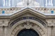 La Banque de France alerte sur la hausse alarmante du surendettement chez les jeunes