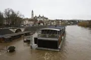 La crue de l'Isle se stabilise à Périgueux, vigilance orange maintenue