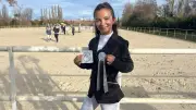Laurena Molina, 11 ans, entre dressage et saut d'obstacles dans l'Hérault