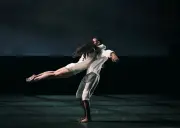 Le baiser volant de Preljocaj revient à Paris, 30 ans après sa création