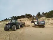 Île de Ré : Travaux d'urgence contestés pour protéger le littoral après les tempêtes