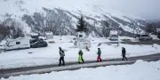 Le renouveau des campings d'altitude : une solution économique pour skier