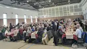 Le repas des seniors de Pomérols réunit 320 convives pour un moment festif