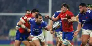 Le XV de France domine l'Italie malgré un match brouillon et conserve son invincibilité
