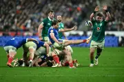 Le XV de France révolutionne son jeu au pied grâce à Dupont et une organisation redoutable