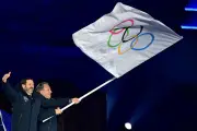 Les régions françaises reçoivent le drapeau olympique pour les JO d'hiver 2030