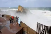 Littoral basque en alerte orange : fortes vagues et marées élevées menacent