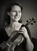 Marie-Astrid Hulot, Konzertmeister de l'ONBA, interprète Mendelssohn sous la direction de Joseph Swensen