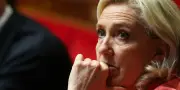 Marine Le Pen évoque son éventuelle inéligibilité et critique Mélenchon