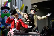 Marmande célèbre les 10 ans de Mondoclowns avec une parade festive et un hommage à Charlot