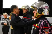 Médaille d'or pour le chef de centre des pompiers de Lesperon lors d'une Sainte-Barbe familiale