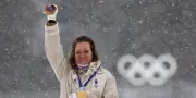 Océane Michelon en or à la mass start des JO de Milan-Cortina, la France rafle les médailles