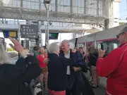 Olivier Falorni, rapporteur de la loi sur la fin de vie, accueilli en héros à La Rochelle