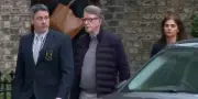 Peter Mandelson, ex-ambassadeur britannique, arrêté pour soupçons de fuites à Epstein