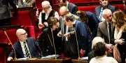 Rentrée politique tendue : motion de censure du RN reporte le remaniement gouvernemental