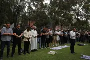 Scène de prière musulmane à Sydney : un Algérien y voit l'écho des années noires