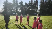Stage de football à Bernis : 21 jeunes passionnés progressent dans la convivialité
