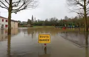 Tempête Nils : routes coupées et inondations paralysent les Landes