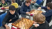 Tournoi d'échecs à Nîmes : une quarantaine de jeunes s'affrontent avec succès