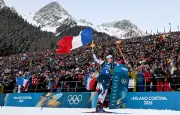 Triplé historique pour les Bleues en relais de biathlon aux JO de Milan-Cortina