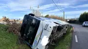 Un bus se renverse dans un fossé dans le Gard : aucun blessé, le véhicule était vide