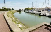 Une femme de 57 ans se donne la mort en voiture dans le port de Meschers-sur-Gironde