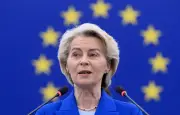 Ursula von der Leyen exhorte l'Europe à renforcer sa défense face aux tensions transatlantiques