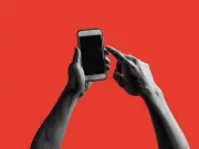 Vivre sans réseaux sociaux : « J’ai l’impression de devenir vieux, j’appelle mes potes maintenant »