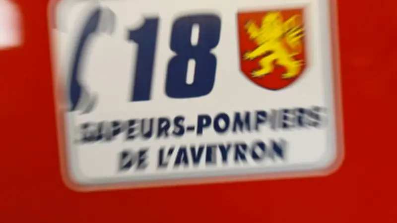 Accident entre tracteur et semi-remorque paralyse la D902 en Aveyron