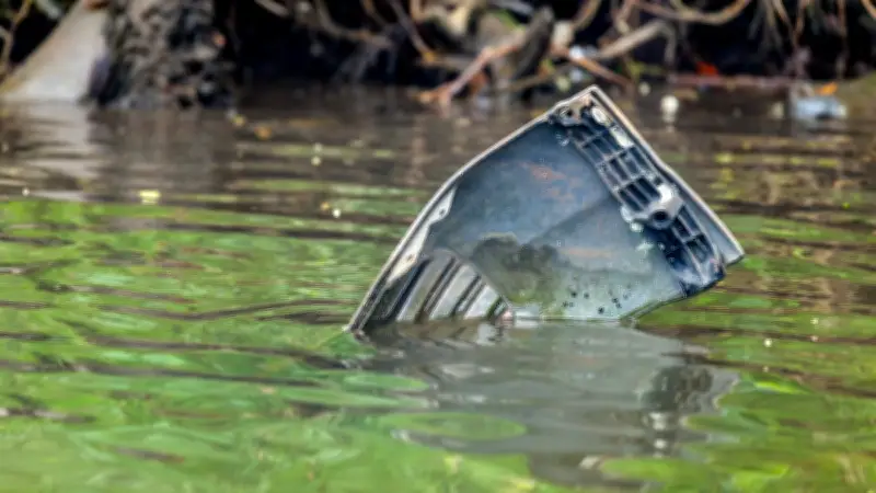 Accident mortel à Bessay-sur-Allier : un père et son fils de 9 ans périssent dans leur voiture immergée