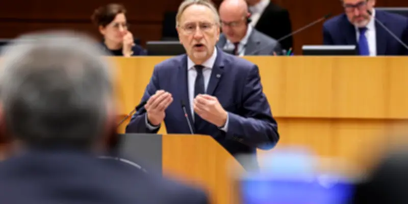 Accord commercial UE-USA : le Parlement européen fixe ses exigences