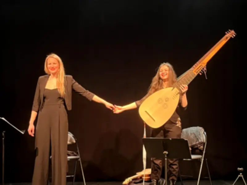 Adèle Carlier et Léa Masson rendent hommage aux compositrices oubliées du XVIIe siècle